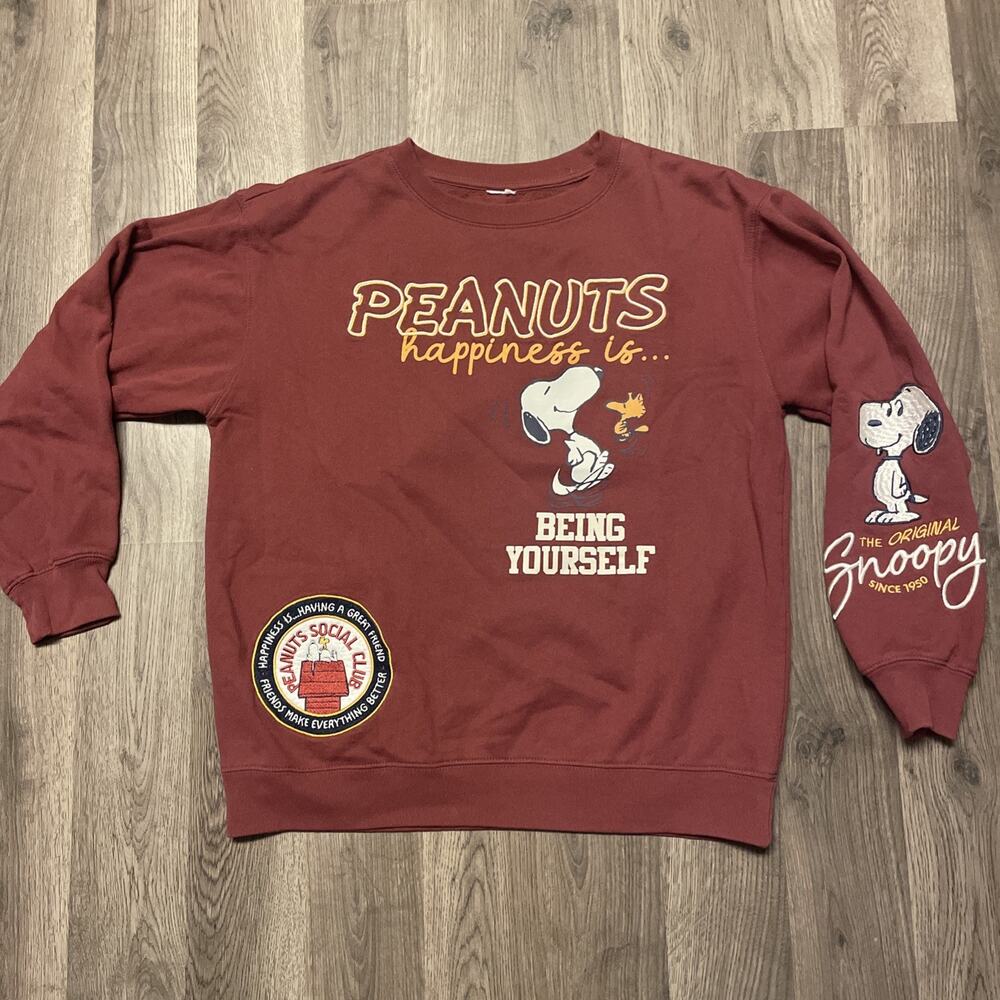 Peanuts Snoopy Happiness Is Being Yourself Sweatshirt Maroon Large 21x23